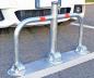 Preview: Parkplatzbügel Typ „3-Point“ mit Bodenplatte