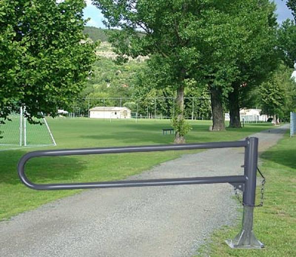 Wegesperre, Gatterschranke freitragend - leichte Ausführung