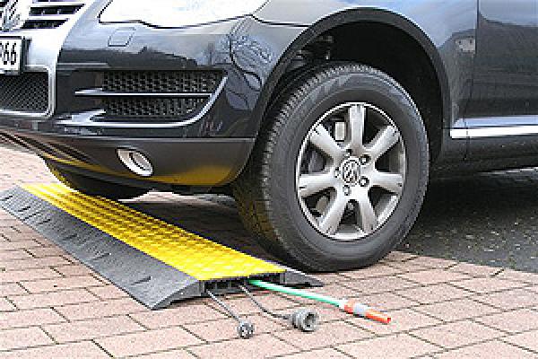 Kabelbrücke mit Deckel aus Recyclingmaterial