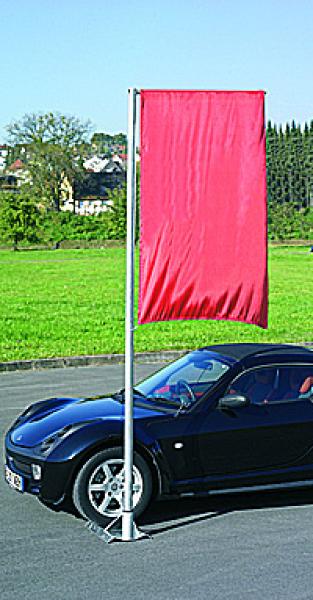 Fahnenmast mit mobilem Standfuß